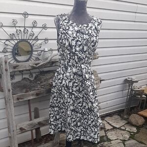 LINEA DOMANI🤍Elegant Monochrome Floral Midi Dress with LACE HEM UNDERLAY Sz 12